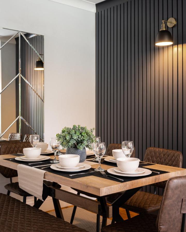 Large Luxury Solihull House - The Residence - Close To Nec - Sleeps 9 エクステリア 写真