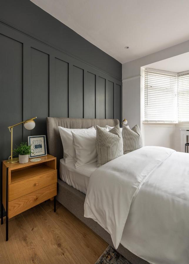 Large Luxury Solihull House - The Residence - Close To Nec - Sleeps 9 エクステリア 写真