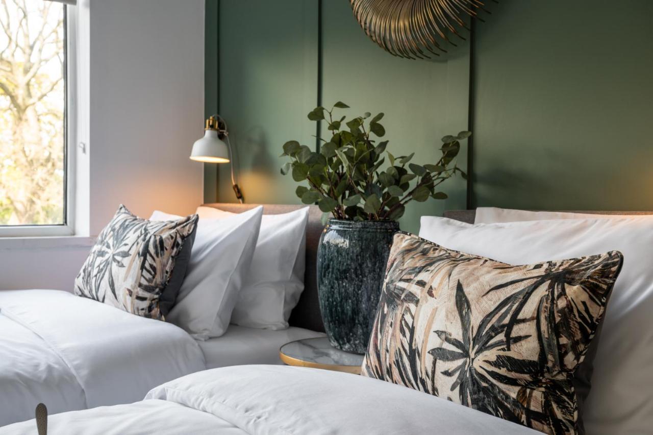 Large Luxury Solihull House - The Residence - Close To Nec - Sleeps 9 エクステリア 写真